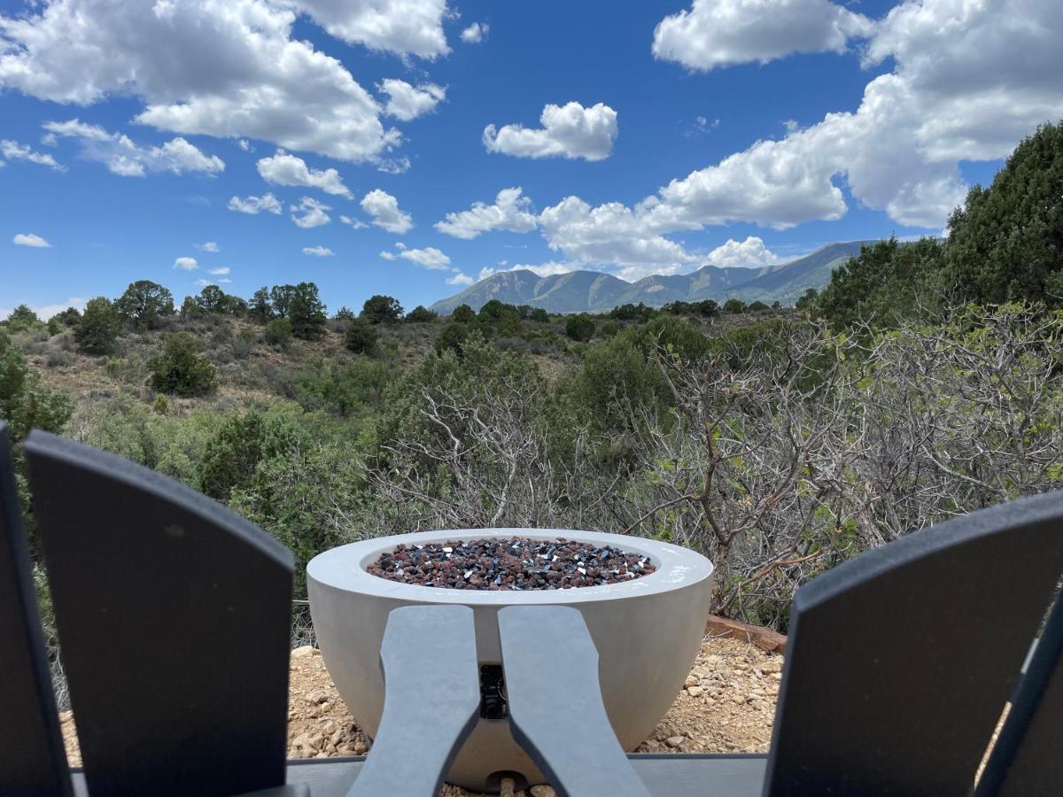 Canyon Rim Domes - A Luxury Glamping Experience!! Monticello Buitenkant foto