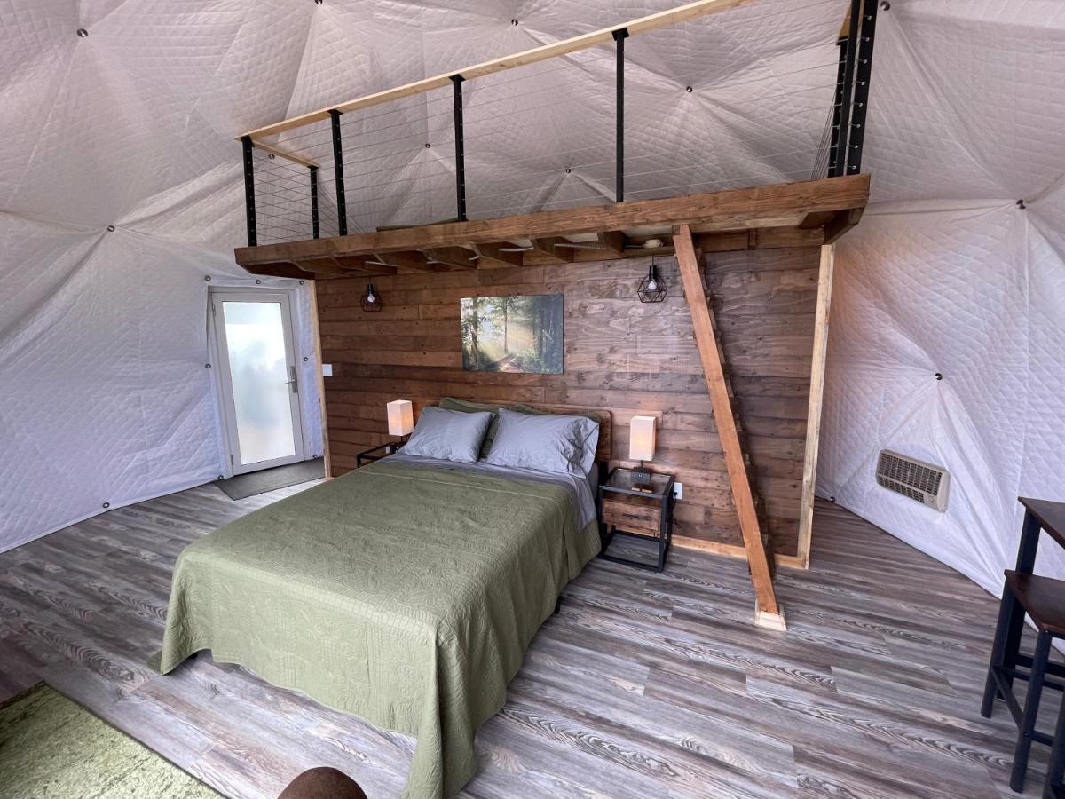 Canyon Rim Domes - A Luxury Glamping Experience!! Monticello Buitenkant foto
