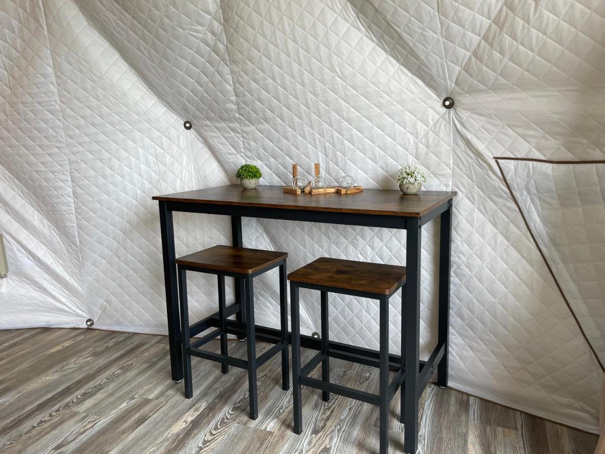 Canyon Rim Domes - A Luxury Glamping Experience!! Monticello Buitenkant foto