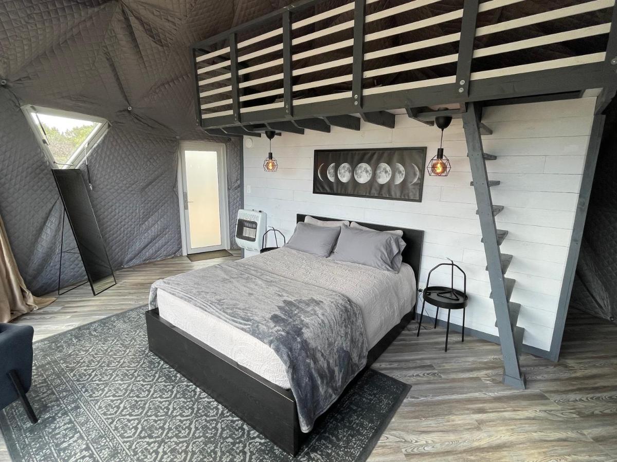 Canyon Rim Domes - A Luxury Glamping Experience!! Monticello Buitenkant foto