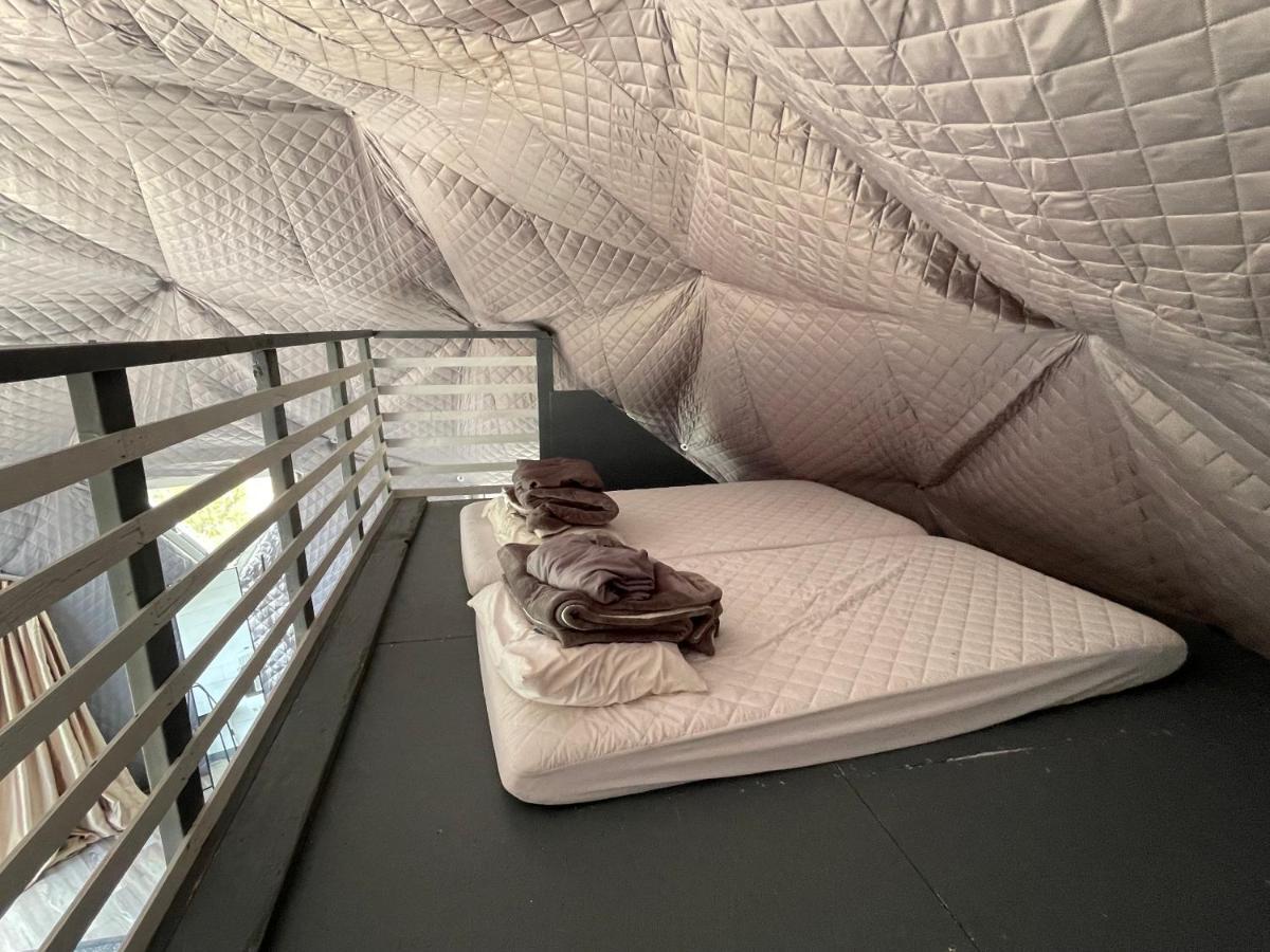 Canyon Rim Domes - A Luxury Glamping Experience!! Monticello Buitenkant foto