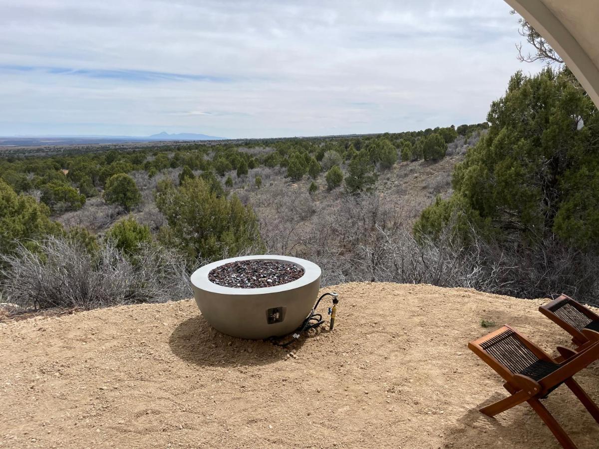 Canyon Rim Domes - A Luxury Glamping Experience!! Monticello Buitenkant foto